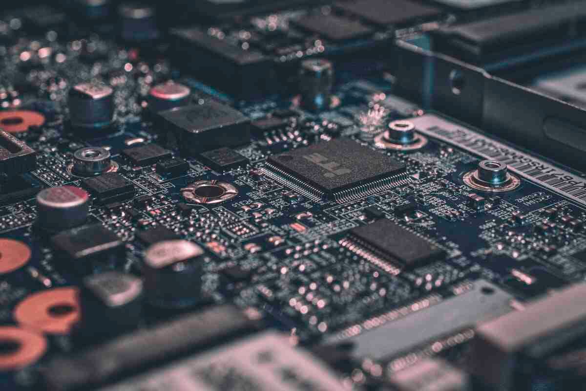 Top 8 Embedded Systems Engineer Interview Questions for 2026